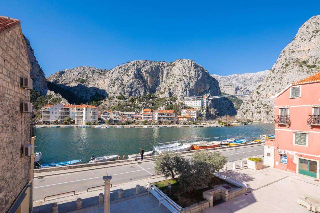 Central Alley Omiš Εξωτερικό φωτογραφία