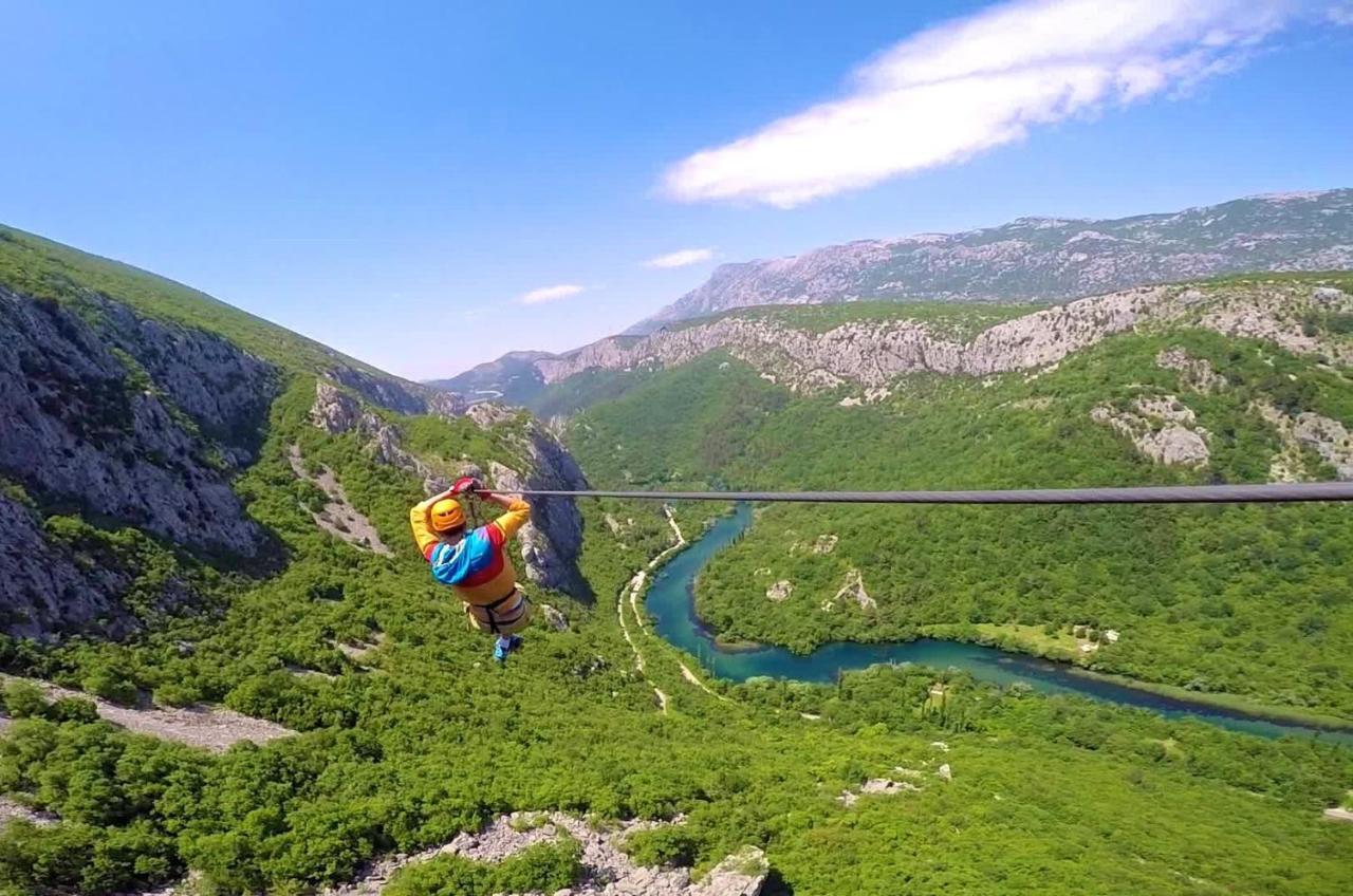 Central Alley Omiš Εξωτερικό φωτογραφία